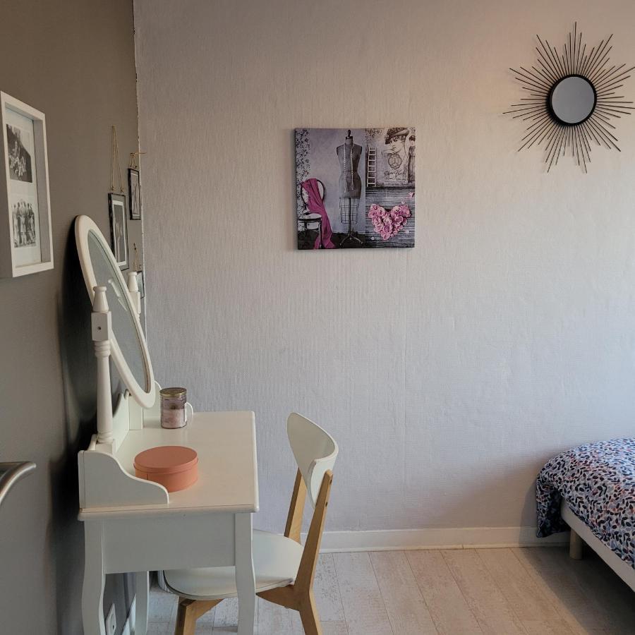 Charmant Appartement A Deux Pas Du Centre Historique แก็งแปร์ ภายนอก รูปภาพ