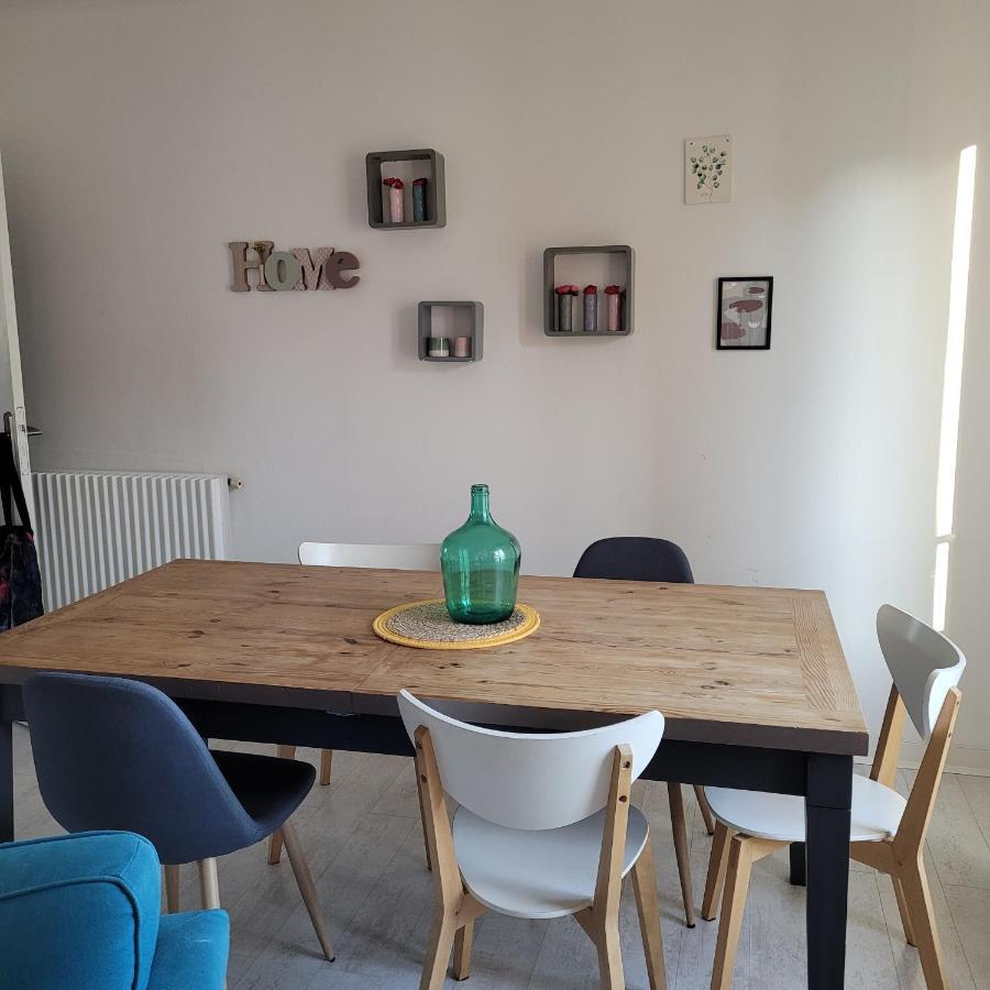 Charmant Appartement A Deux Pas Du Centre Historique แก็งแปร์ ภายนอก รูปภาพ